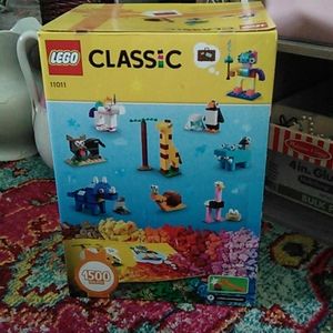 LEGO Classic 1500 pcs with 10 Animals